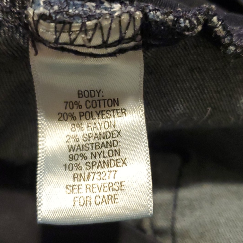 a:glow Maternity Jeans - Picture 5 of 5